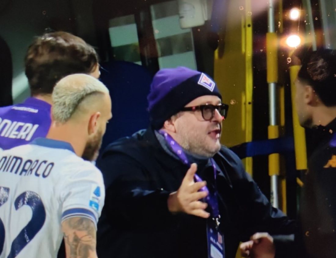 Malore Bove, il calciatore Mandragora litiga con un addetto | VIDEO