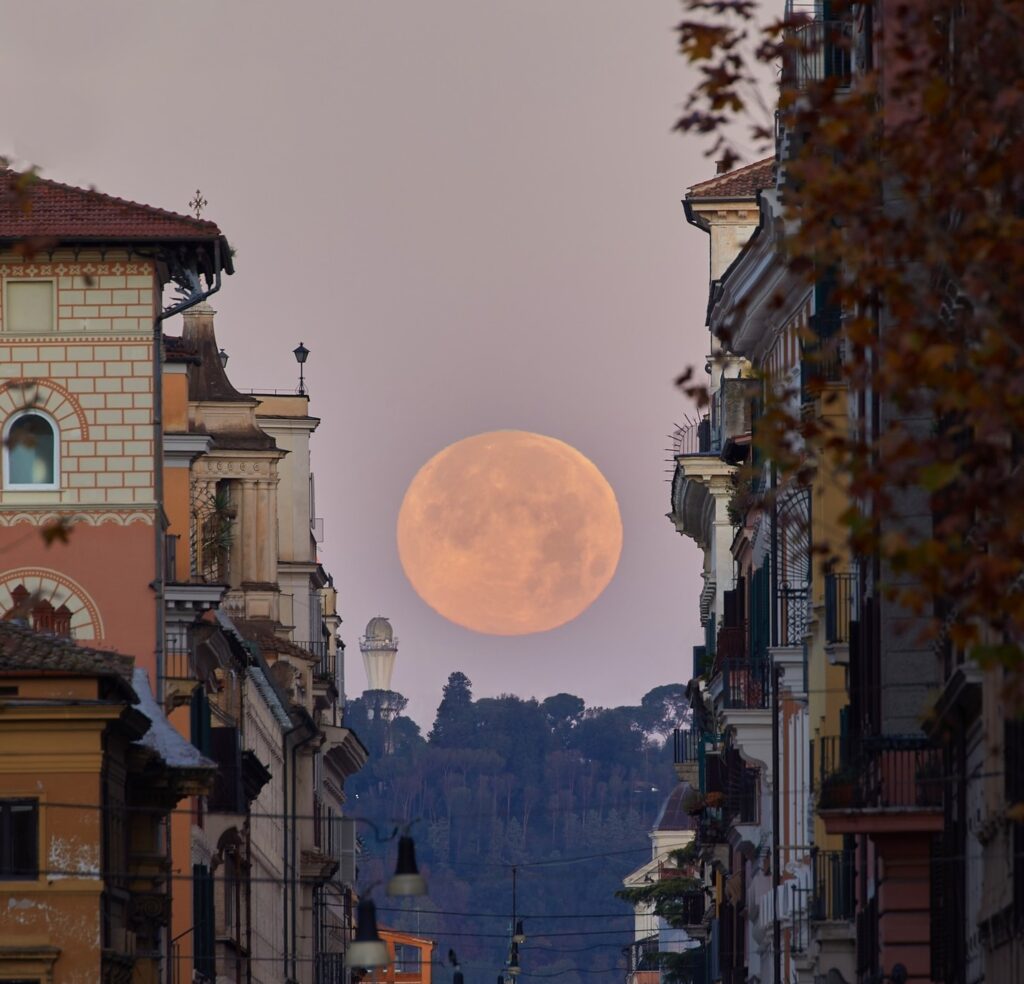 Luna piena Roma