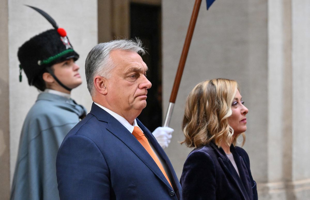 Giorgia Meloni incontra Orban: si è parlato anche di energia e infrastrutture | FOTO