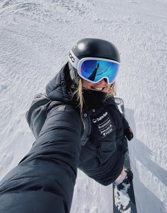 Snowboarder morta
