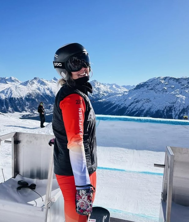 Snowboarder morta