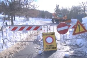 Strada chiusa per Passolanciano