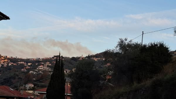 incendio monte ramaceto liguria