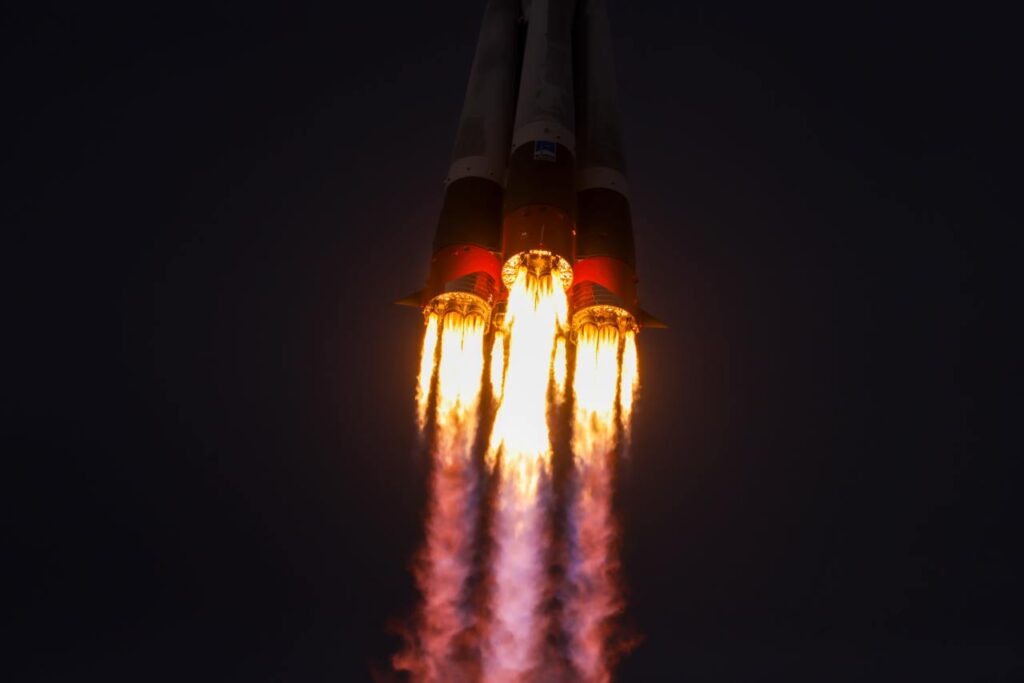 lancio razzo soyuz