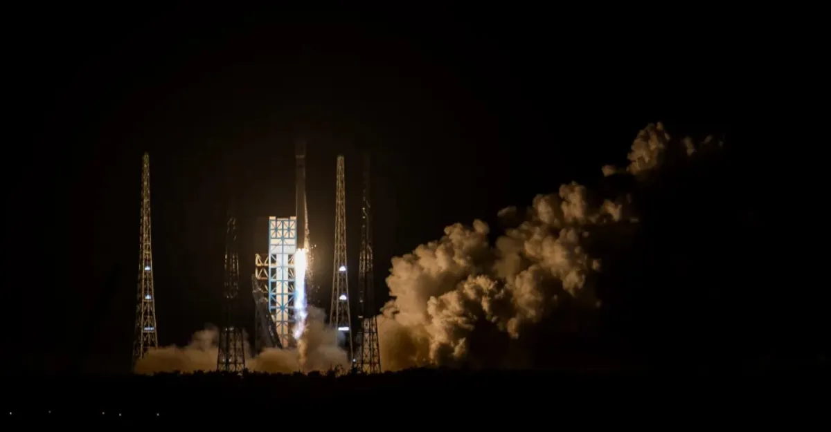 Spazio, Cina: lanciati con successo 3 satelliti sperimentali