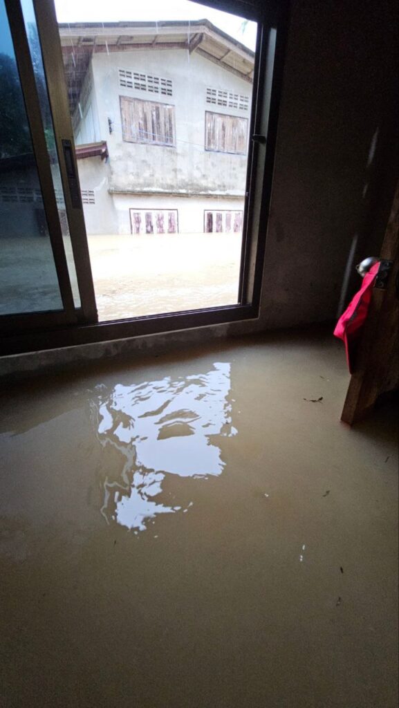 maltempo alluvione thailandia