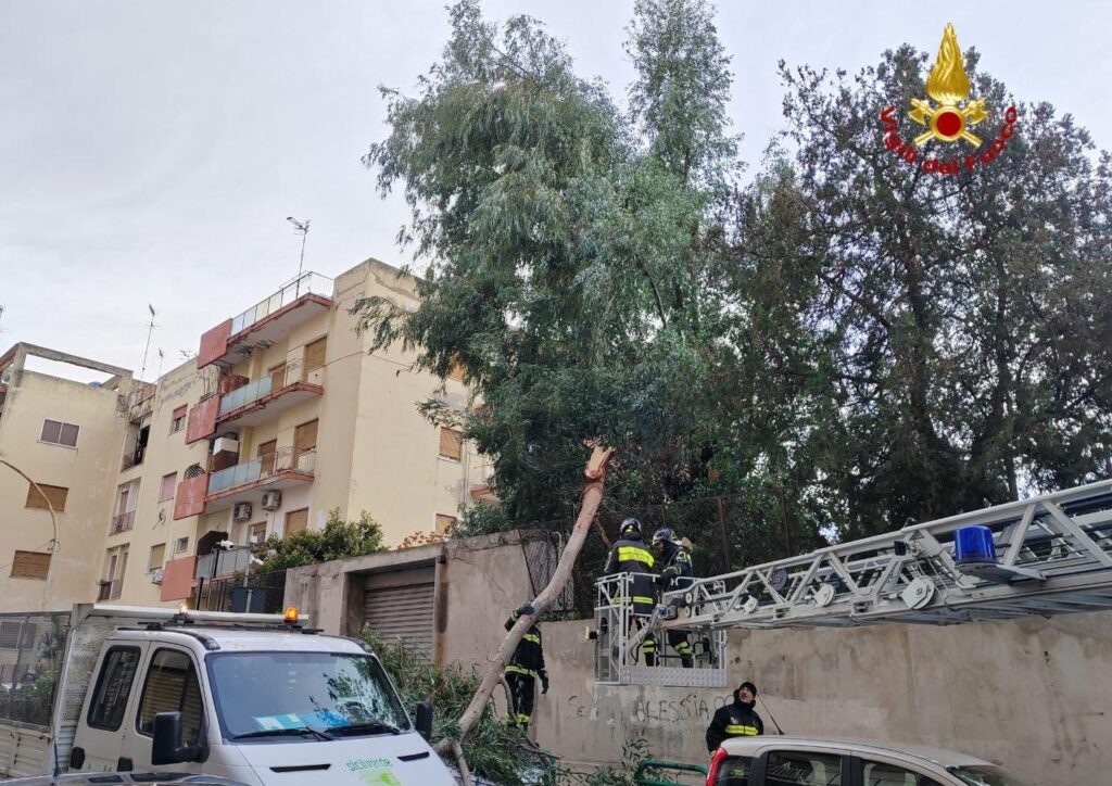 maltempo vento messina