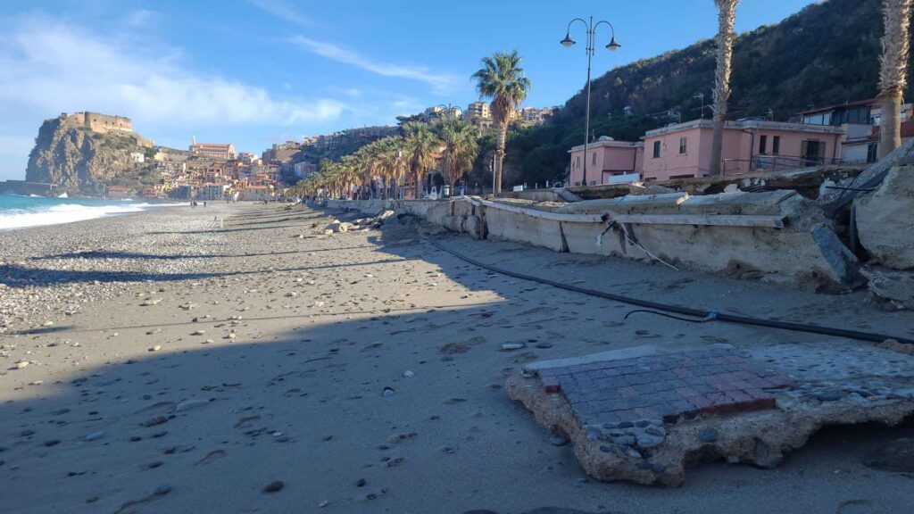 mareggiata scilla calabria