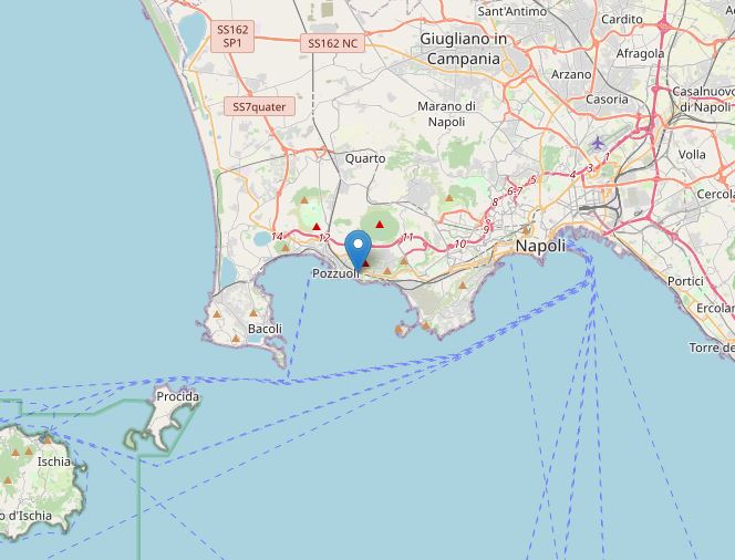 terremoto oggi pozzuoli campo flegrei