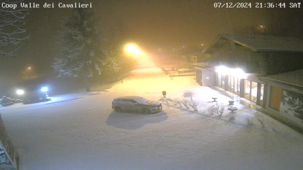 Neve nelle valli Enza Cedra e Taverone