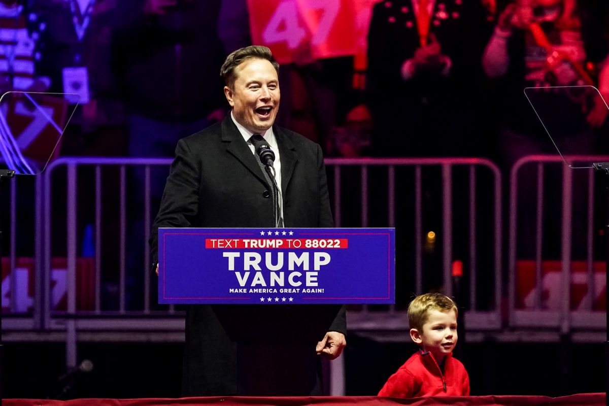 Trump, Musk: “il futuro della civiltà è salvo, porteremo l’uomo su Marte”