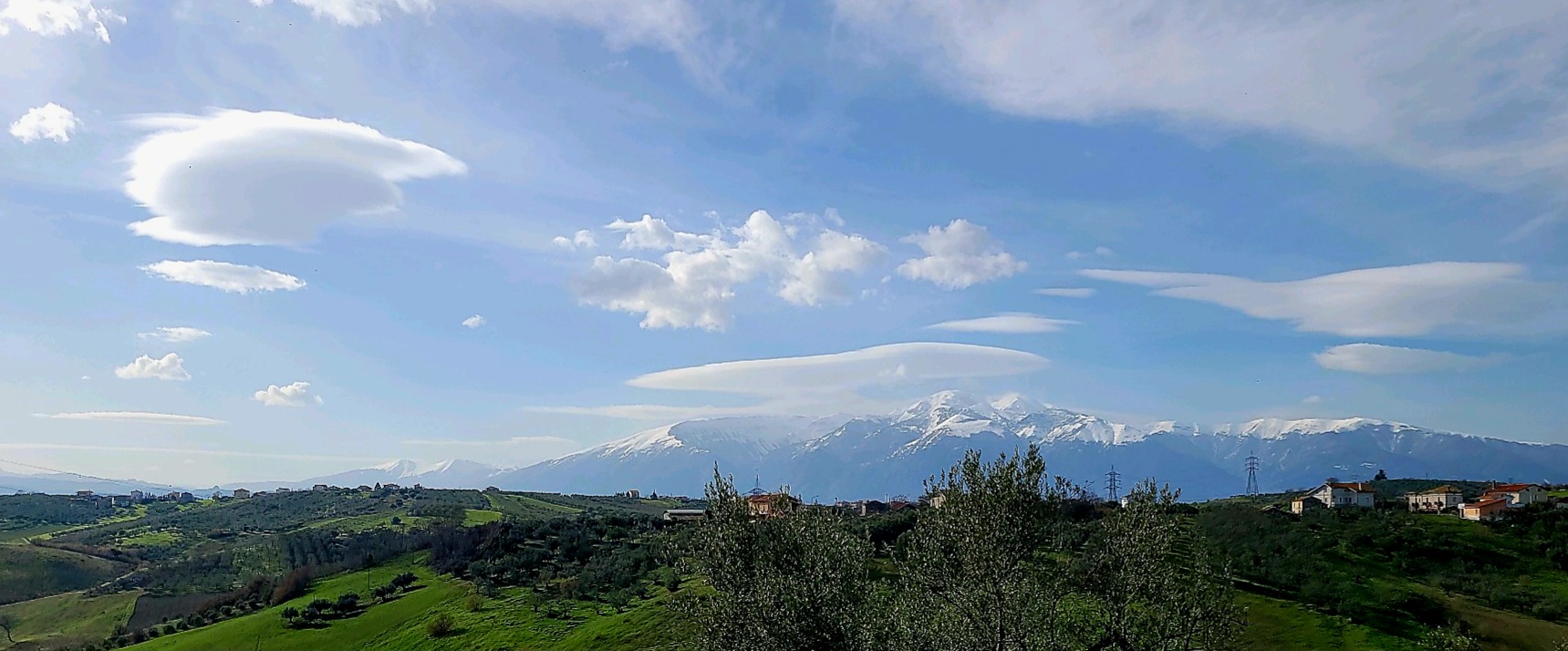 Nubi lenticolari Maiella