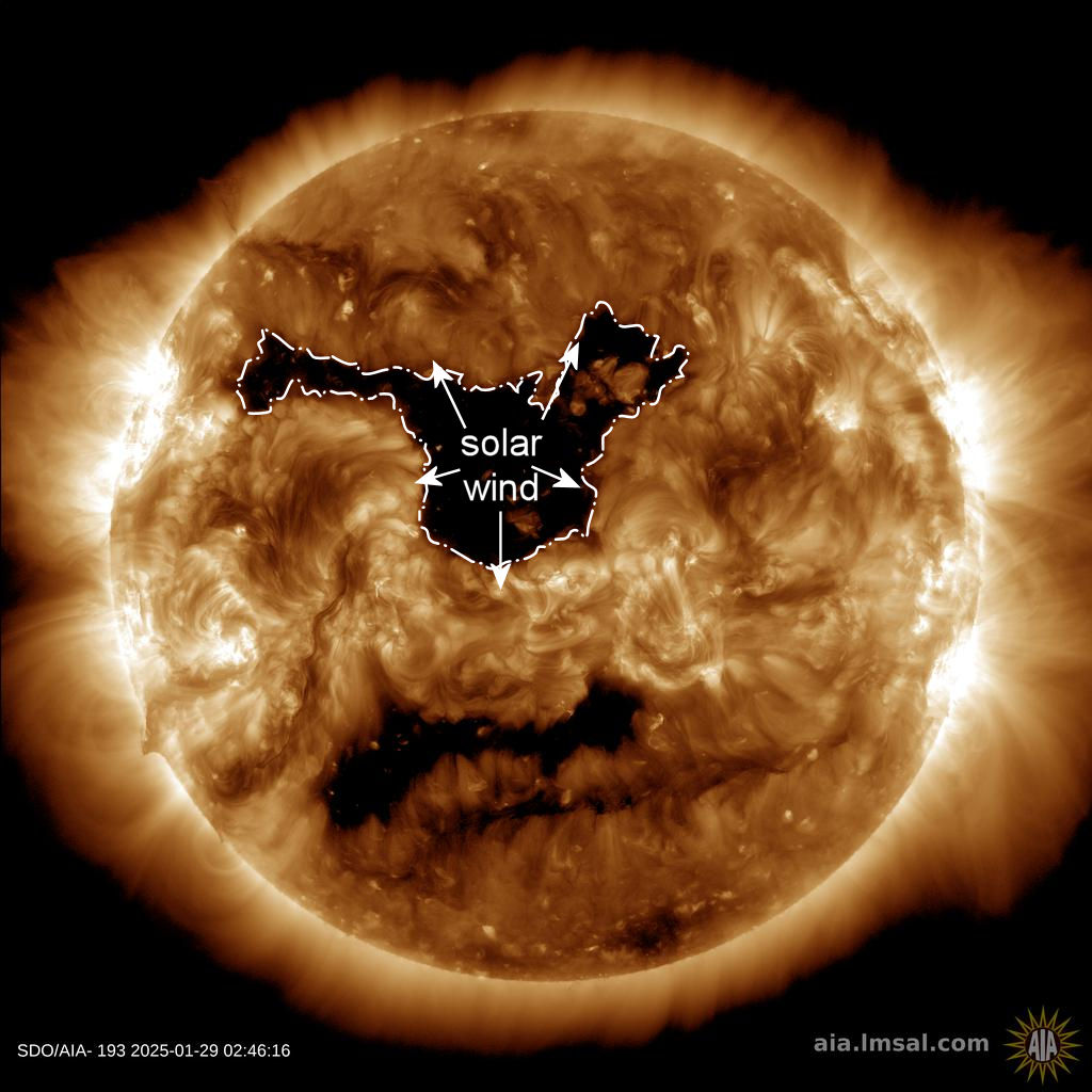 Esplosioni e aurore, il Sole si sta scatenando