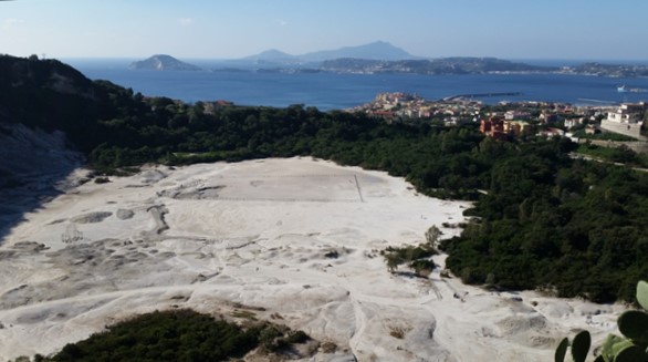 fumarole campi flegrei