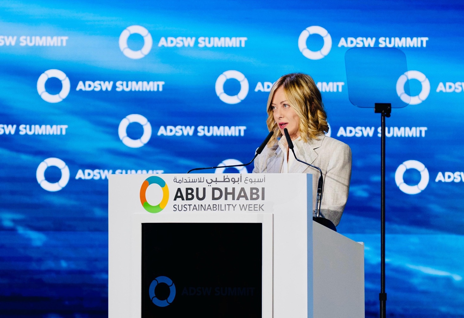 Energia, Meloni: “Italia piattaforma naturale nel Mediterraneo, hub tra Ue e Africa”