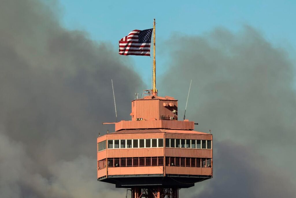 hughes fire incendio los angeles santa clarita