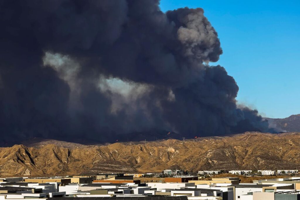 hughes fire incendio los angeles santa clarita