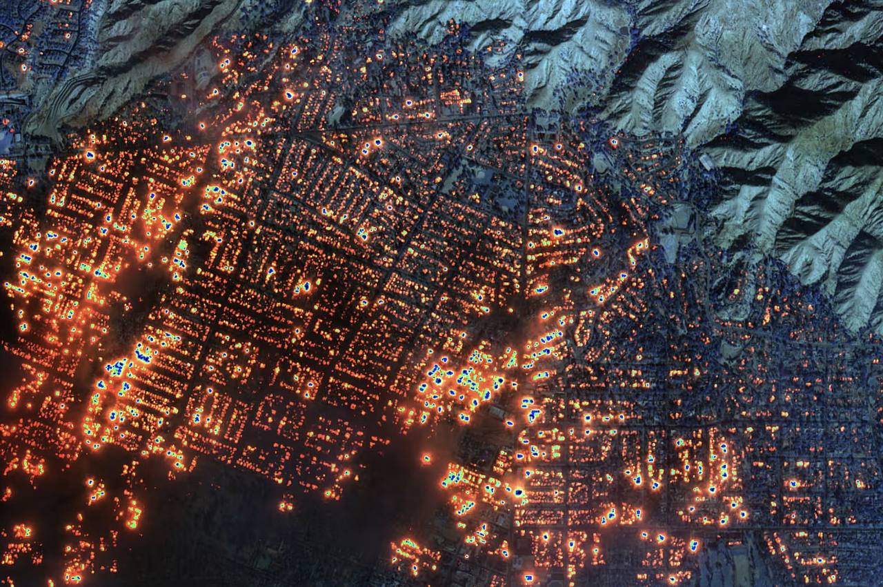 Incendi Los Angeles, le fiamme avanzano: almeno 153.000 evacuati