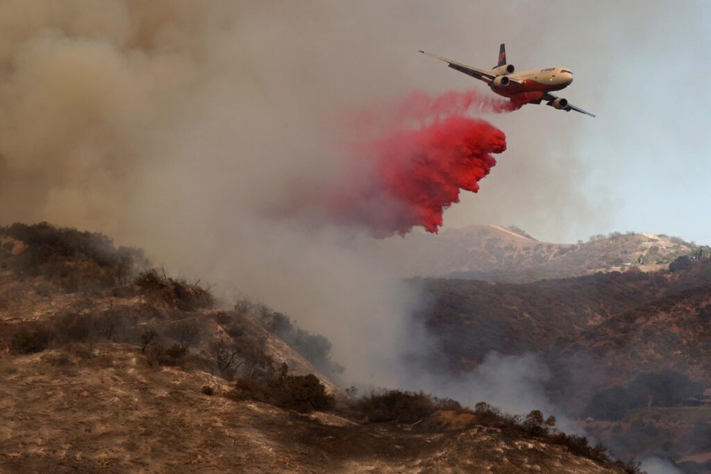 incendi los angeles ritardante rosa