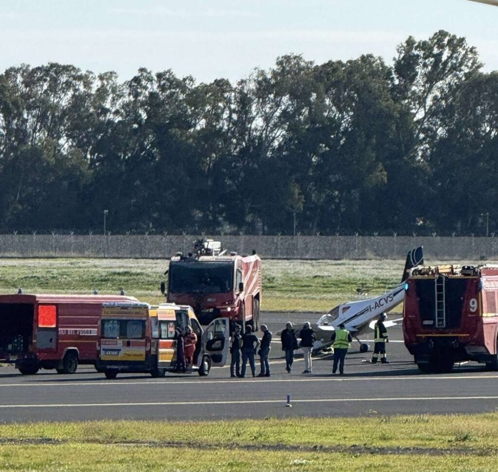 incidente aereo catania