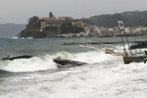 maltempo danni eolie