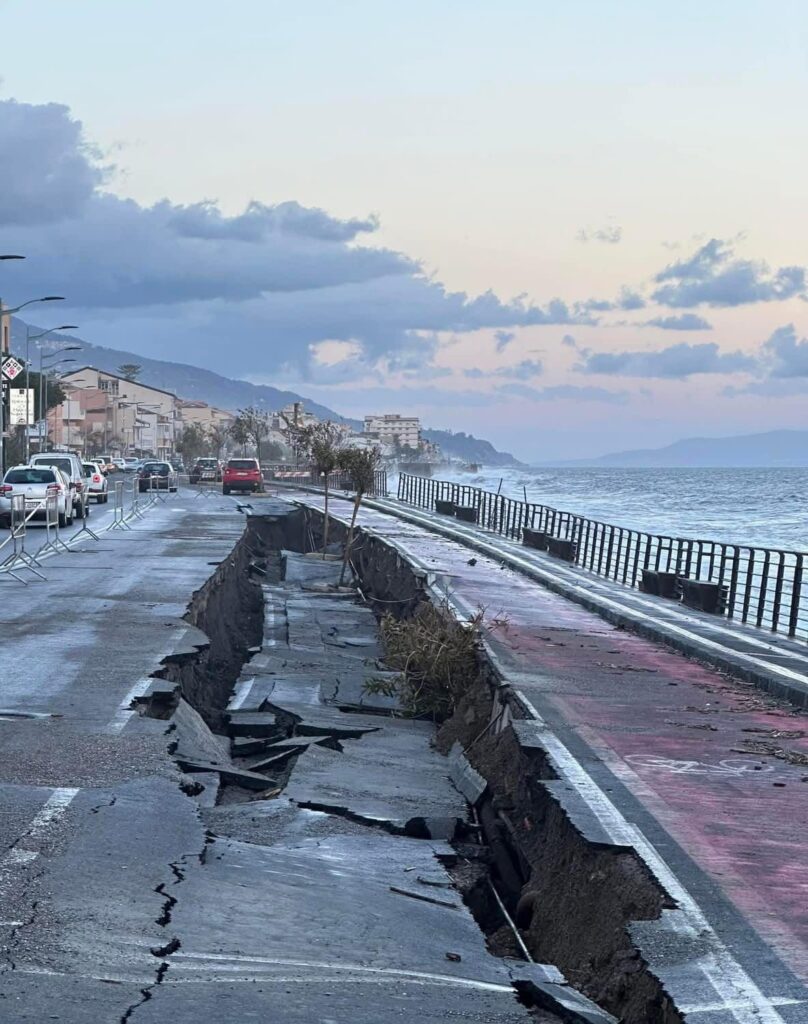 maltempo santa teresa di riva sicilia