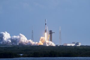 primo lancio spacex starlink 2025