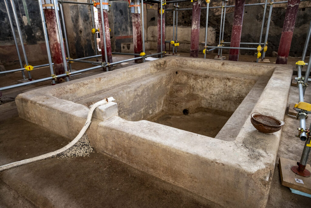 scoperta pompei terme private sala banchetto