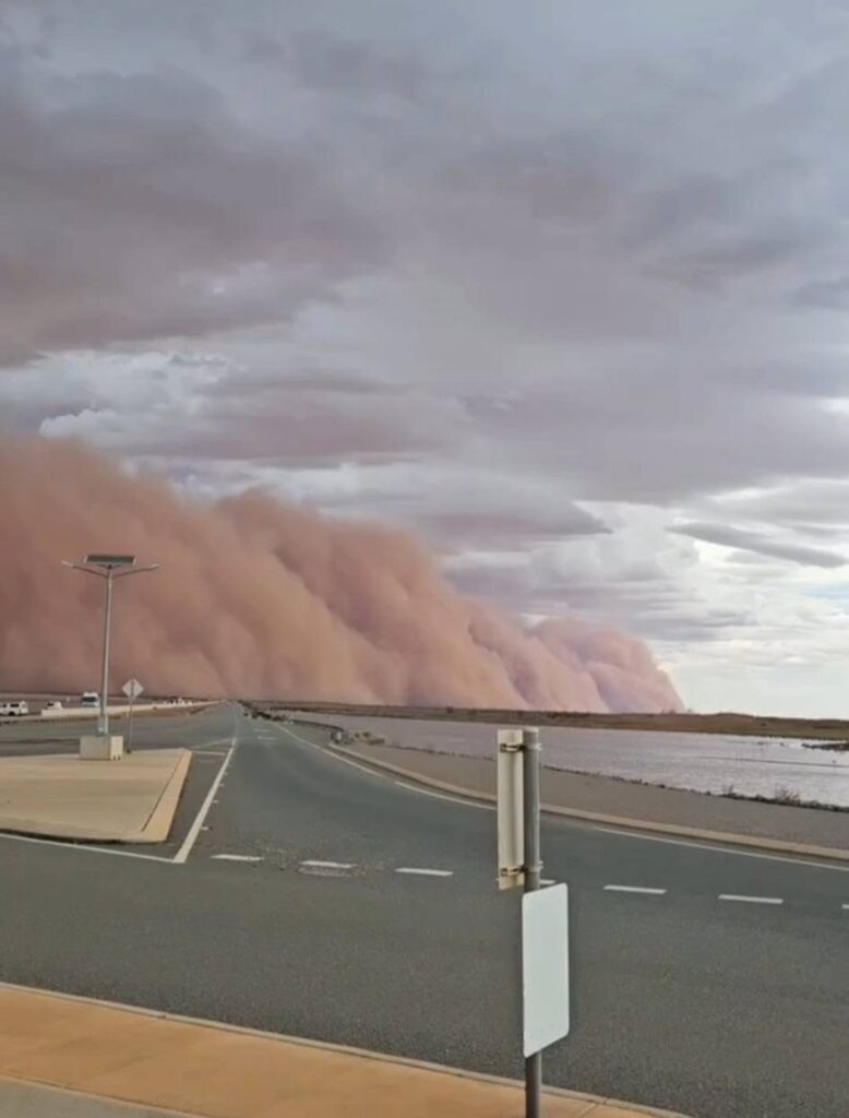 tempesta di polvere australia