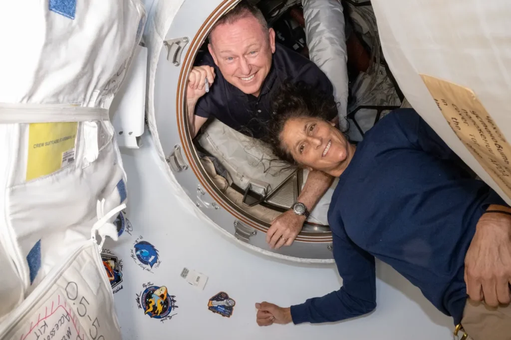 wilmore williams astronauti starliner bloccati spazio iss