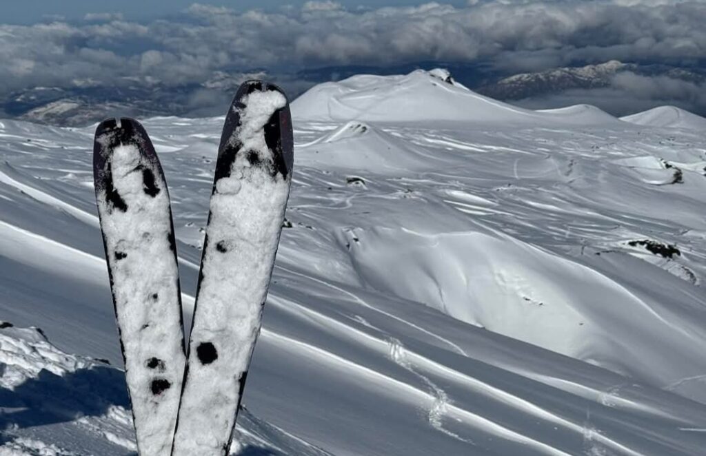 Neve Etna