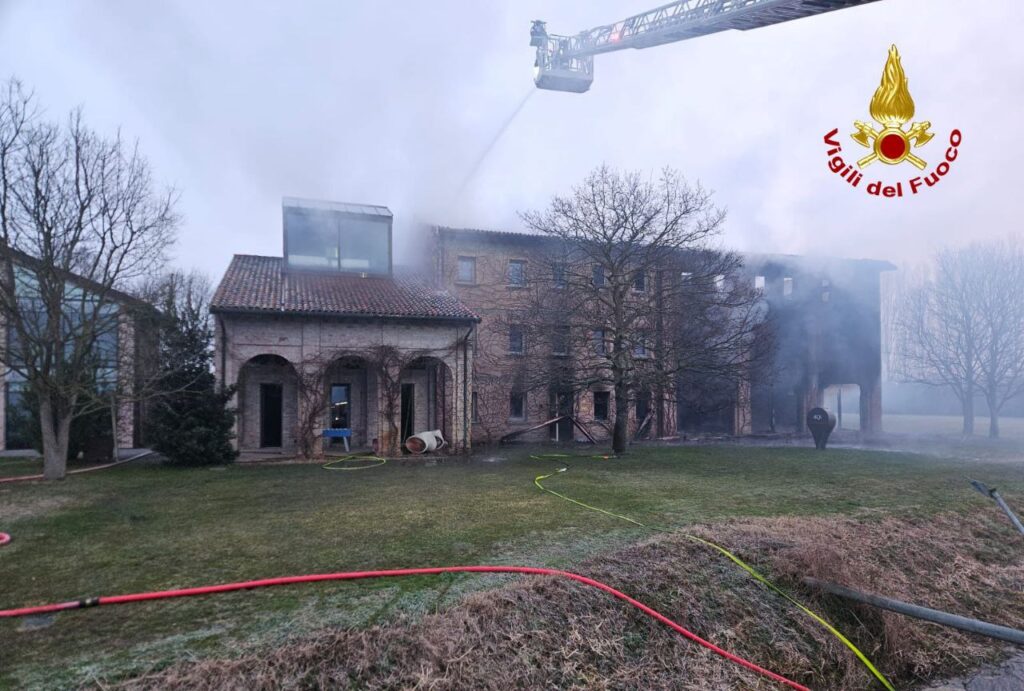 Treviso incendio campus studentesco