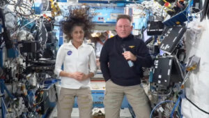 astronauti bloccati stazione spaziale iss