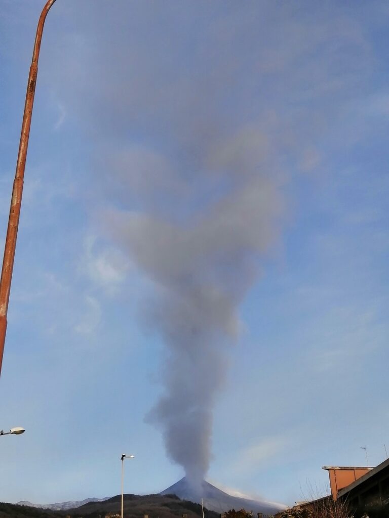 etna cenere oggi