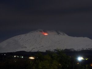 etna eruzione 8 febbraio 2025