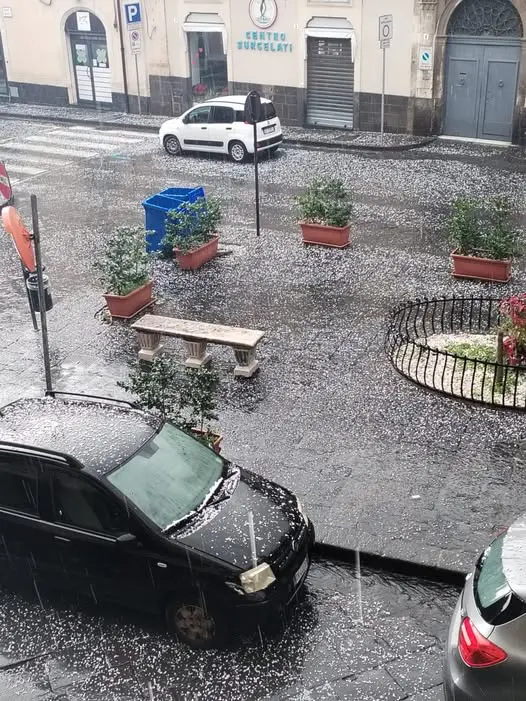 maltempo grandine acireale sicilia