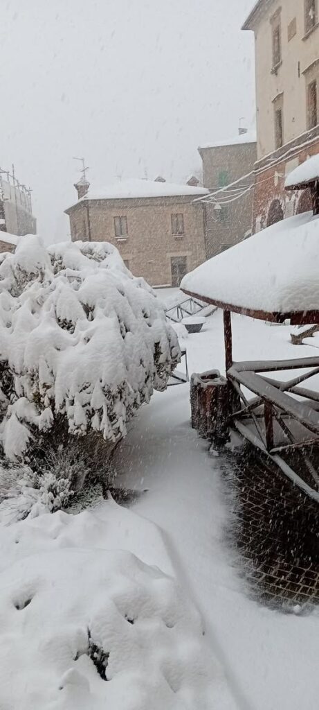 neve montegallo marche