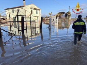 salvataggi orbetello maltempo toscana maremma