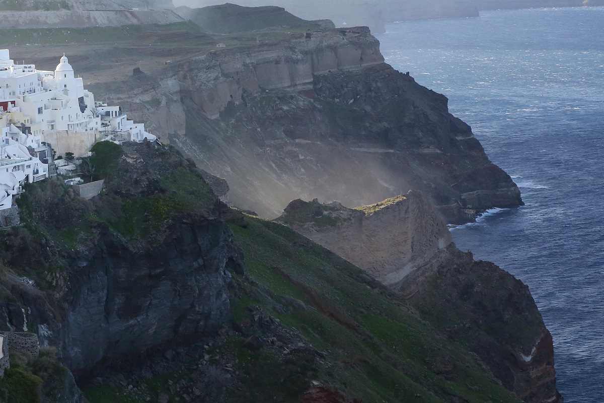 santorini terremoti