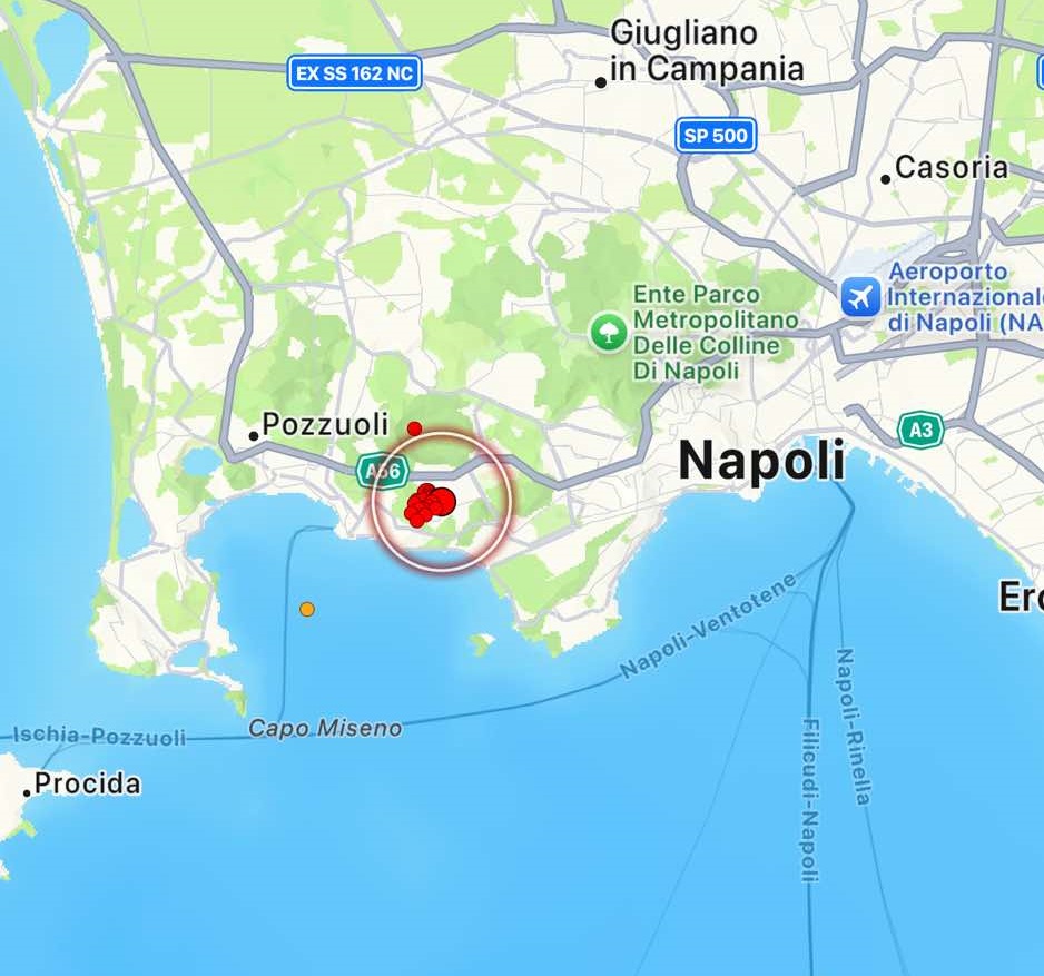 terremoto oggi pozzuoli campi flegrei