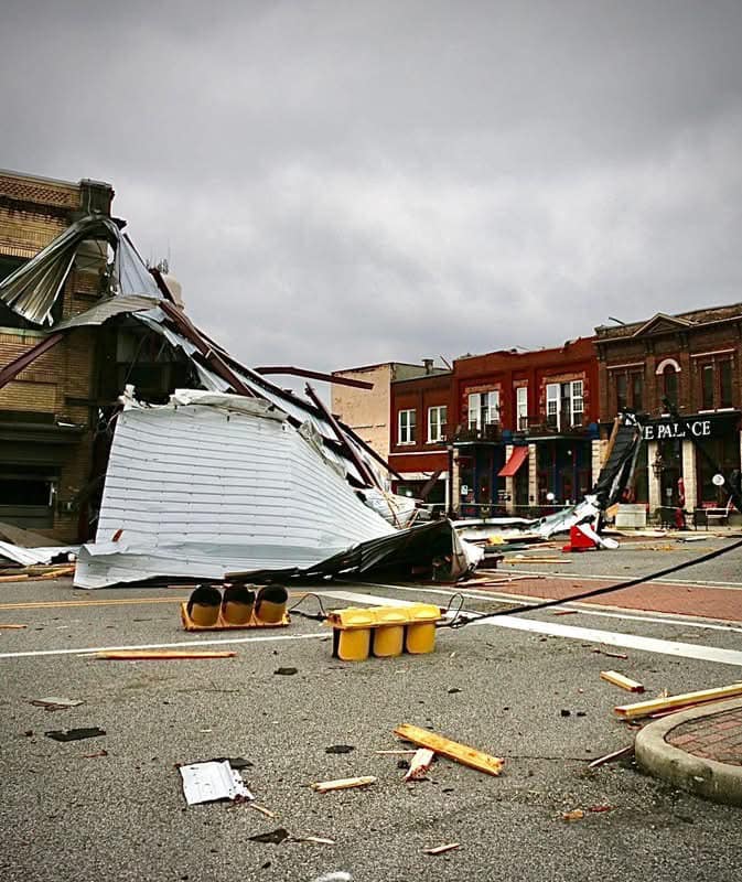 tornado alabama usa