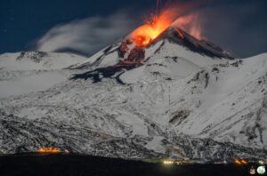 Eruzione Etna, stop ai divieti