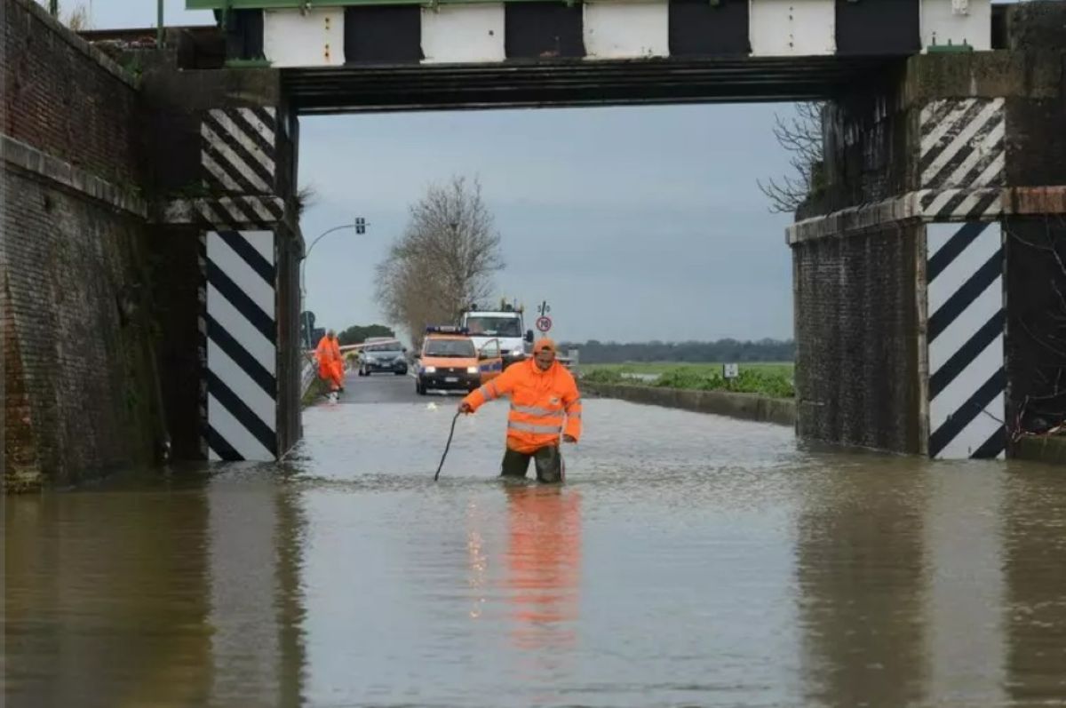 La Prefettura di Firenze: “potenziali rischi per la piena dei fiumi”