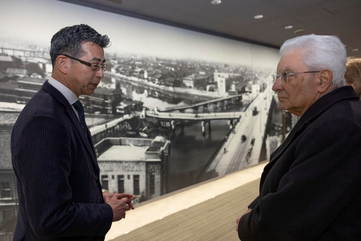 Mattarella a Hiroshima sottolinea il pericolo nucleare e l’importanza del dialogo strategico