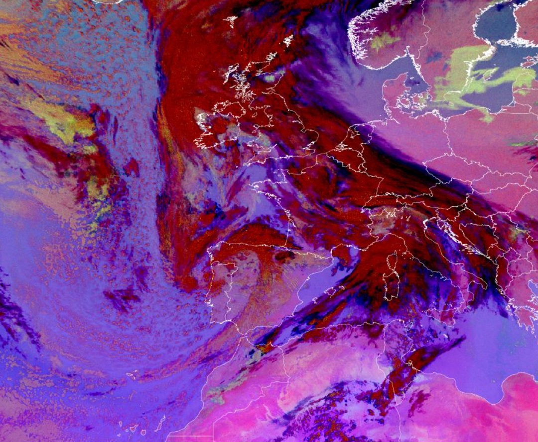 Satellite airmass scambi meridiani