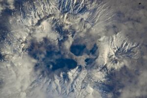 caccia foto spazio iss roscosmos