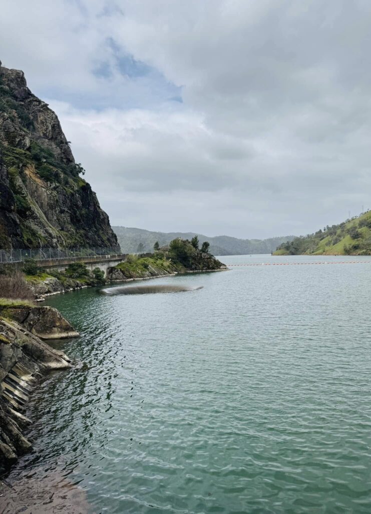 california Glory Hole Lago Berryessa