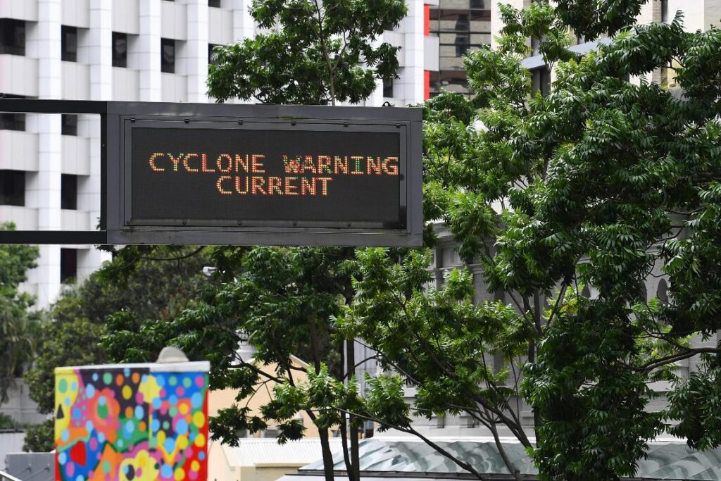 ciclone alfred australia