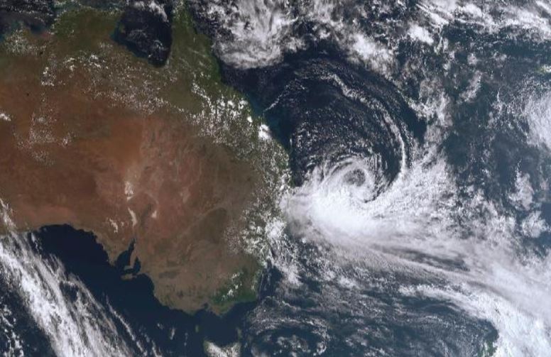 ciclone alfred australia
