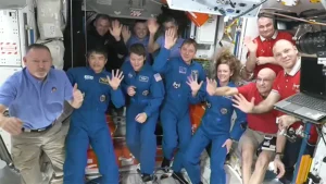 crew-10 stazione spaziale attracco